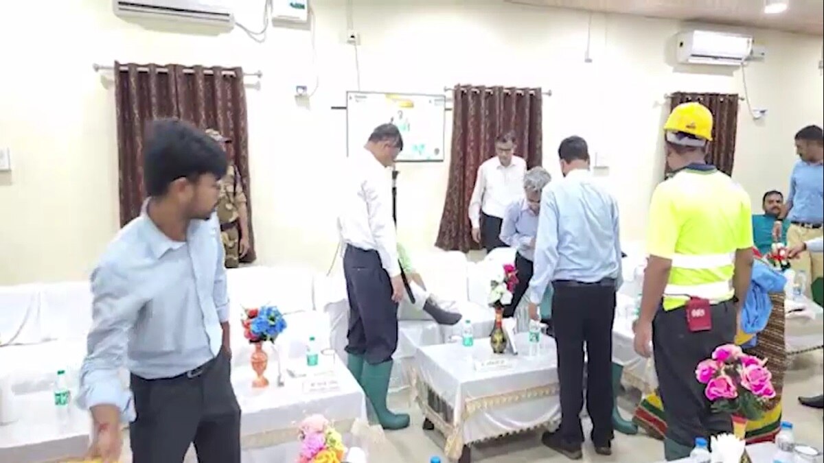 dhanbad minister news