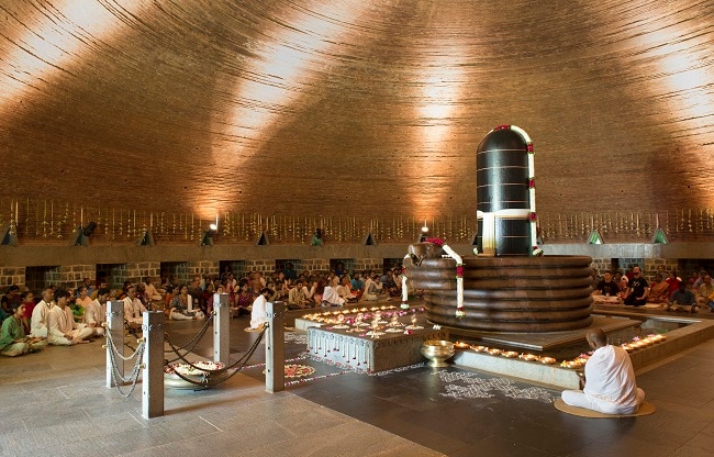dhyanalinga isha yoga center coimbatore 