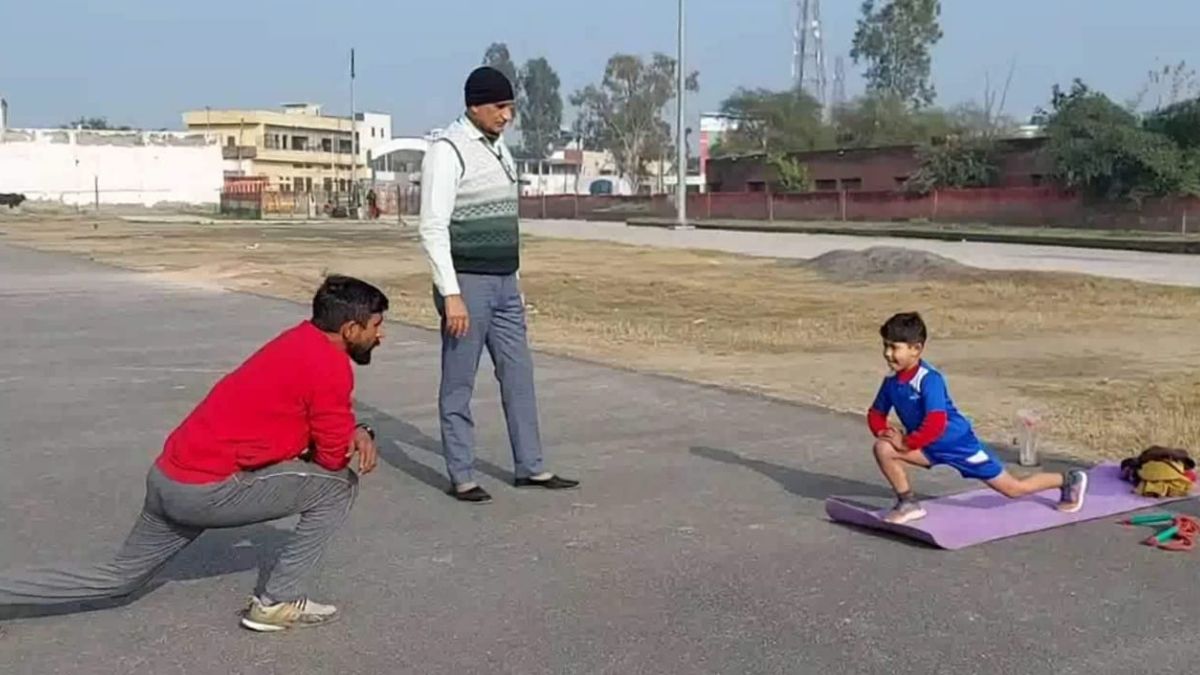 रोहतक की 7 साल की दिशी वशिष्ठ ने विश्व रिकॉर्ड तोड़ने का दिया है चैलेंज. 