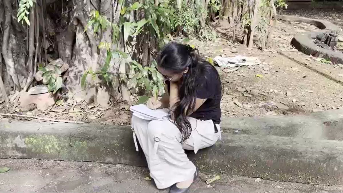 Dreams serenity and Mumbai college story of 110 year old banyan tree Dreams serenity and Mumbai college story of 110 year old banyan tree