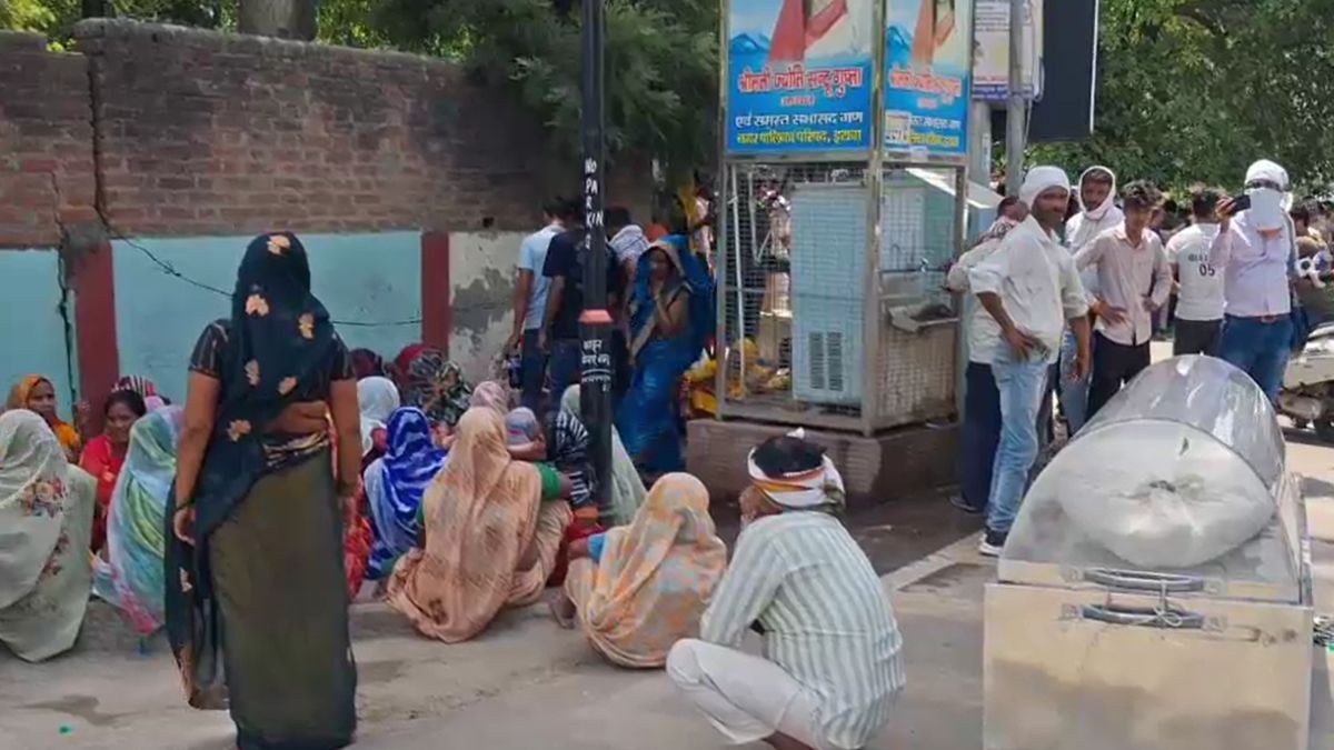 etawah missing youth found hanging protest road jam case etawah missing youth found hanging protest road jam case