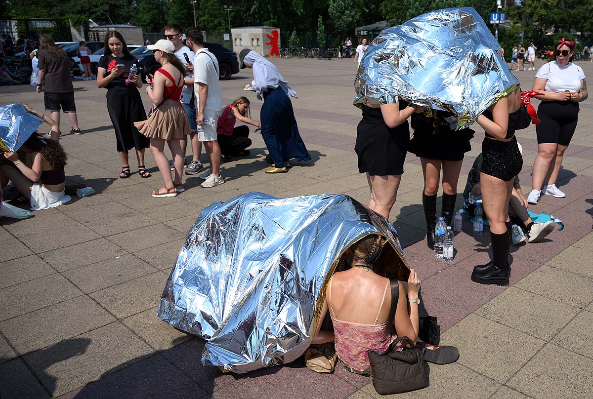 Europe Heatwave vs India Heat