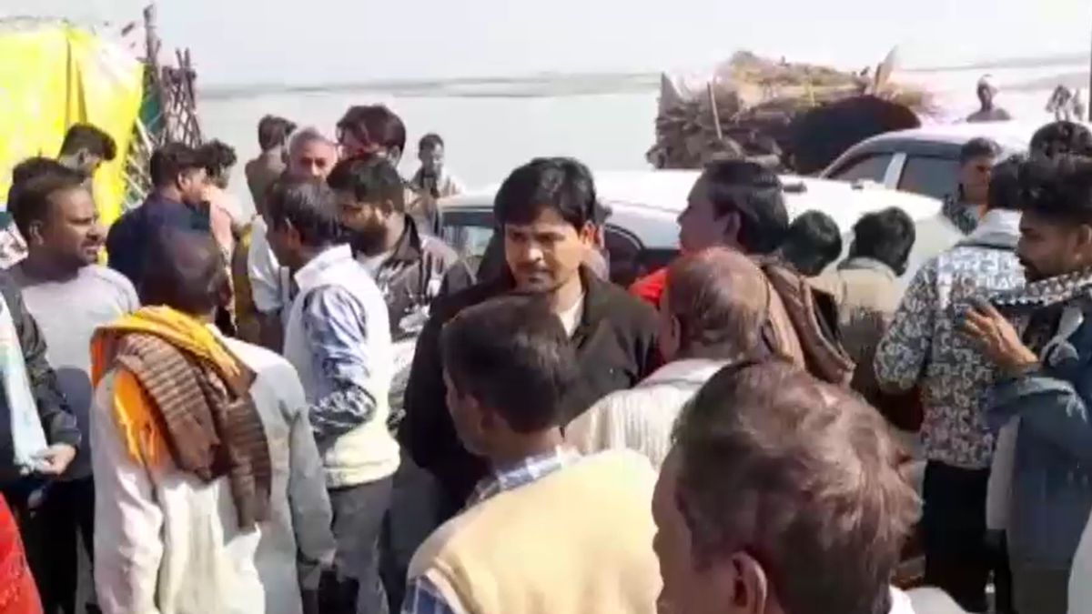 fake funeral real conspiracy man dummy body cremation ghat