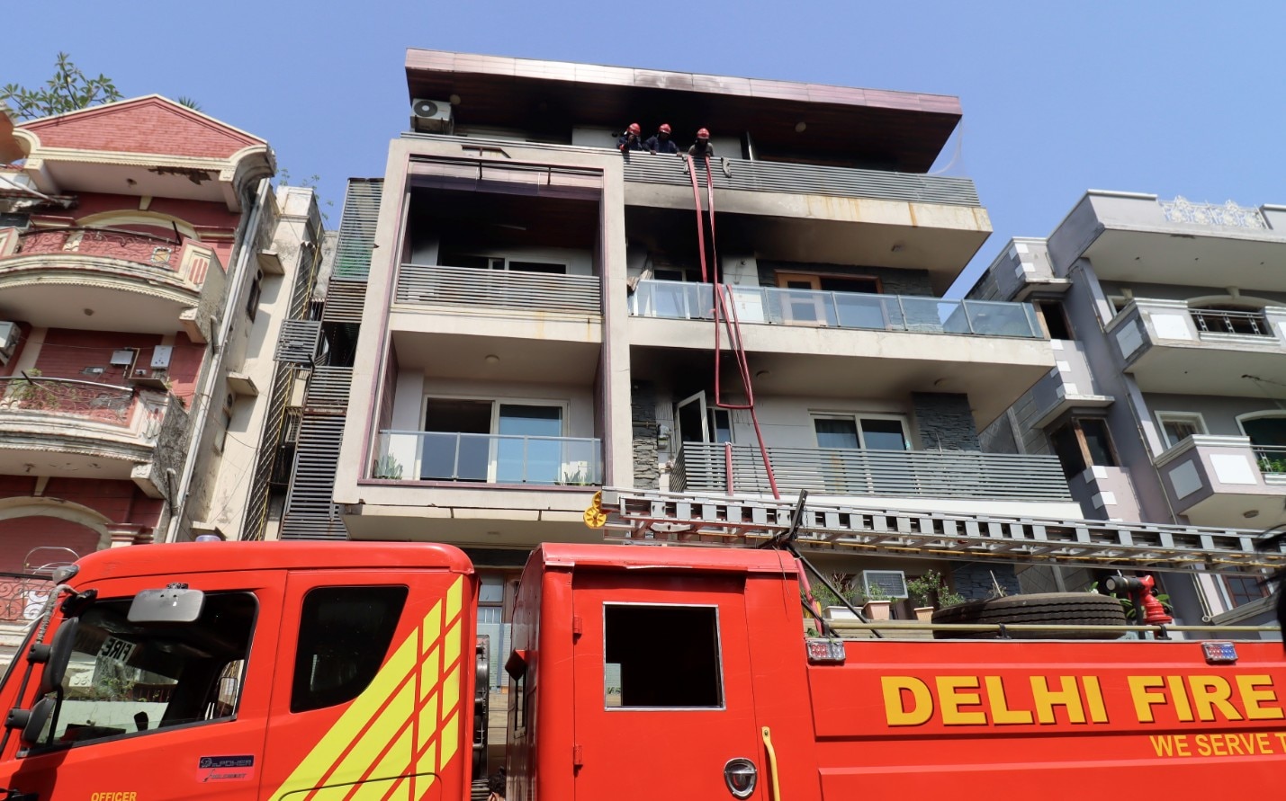delhi fire