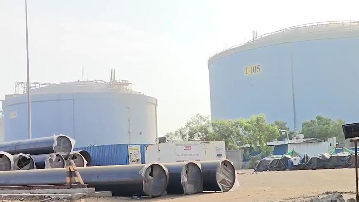 first lng vessel reaches india via strait of hormuz after iran us ceasefire