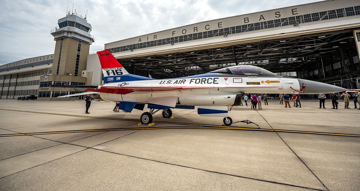 US Airforce base Three murder alien conspiracy