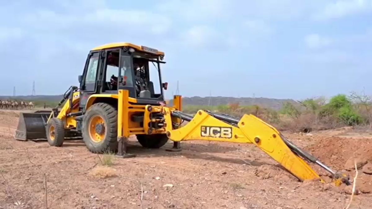 forest department clears over 400 hectares of encroached land in kutch forest department clears over 400 hectares of encroached land in kutch