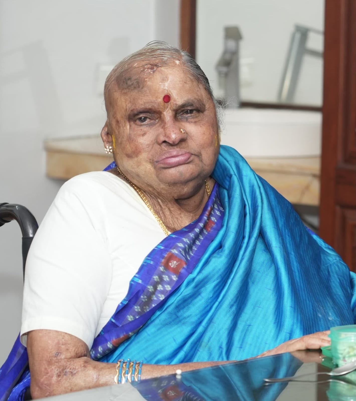 Former PM HD Deve Gowda Wife Chennamma Dies of Cardiac Arrest