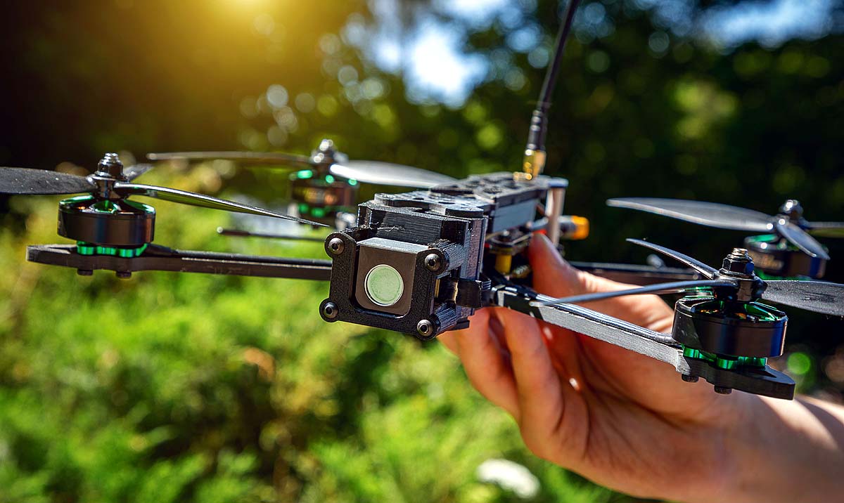 Fiber Optic FPV Drone Fiber Optic FPV Drone