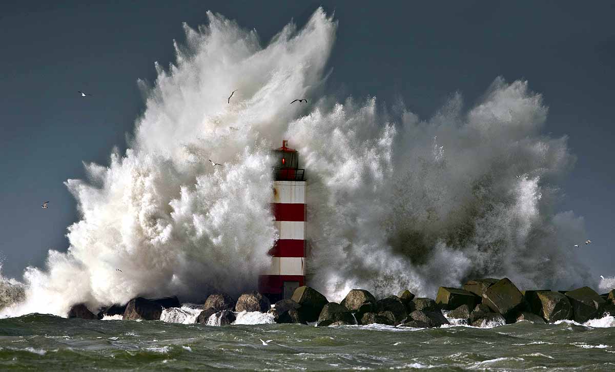 sea level rise threat to 10 cr buildings