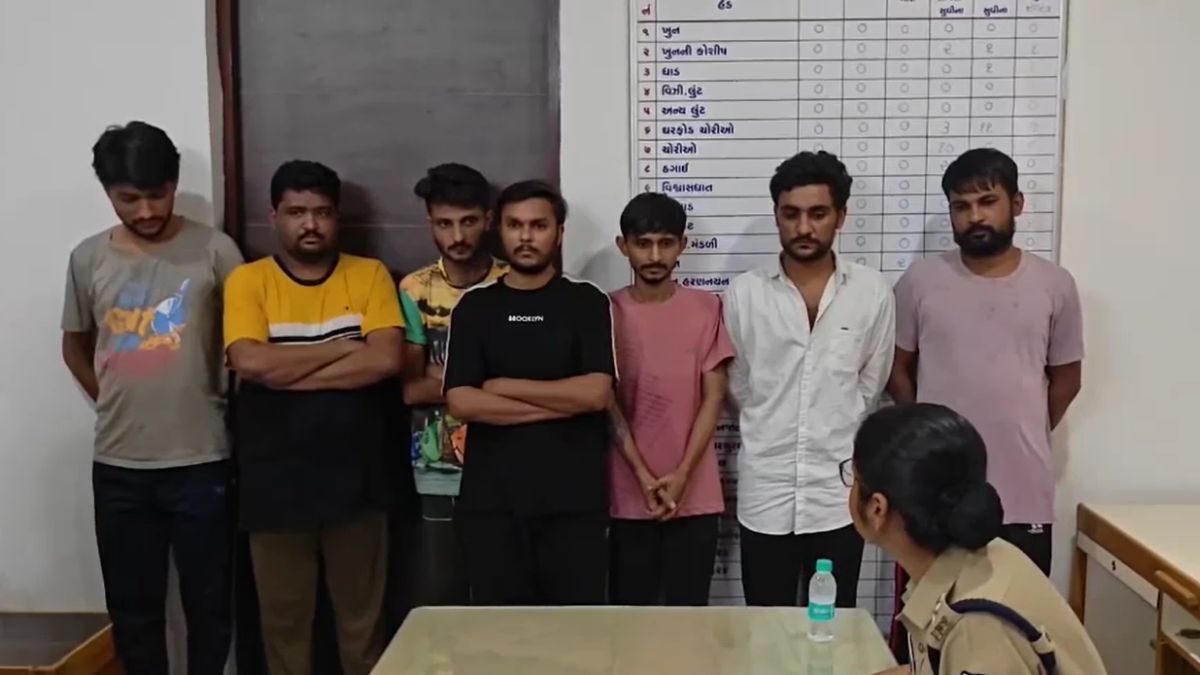 Friendship via gay dating app man reached to meet seven people waiting shocking story