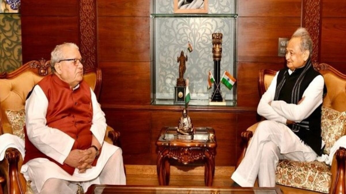 Gehlot meets Governor
