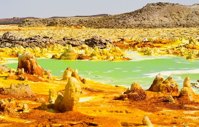 hottest place on earth danakil depression in ethiopia and how people survive there