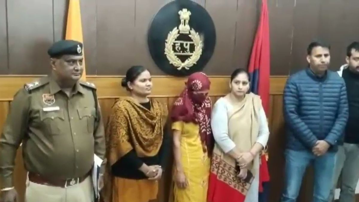 girls burning hatred murder what psycho killer poonam told police