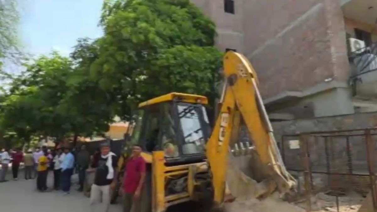 Gurugram Illegal Mega PG Demolition 45 Rooms Built in Single Residential Building Gurugram Illegal Mega PG Demolition 45 Rooms Built in Single Residential Building