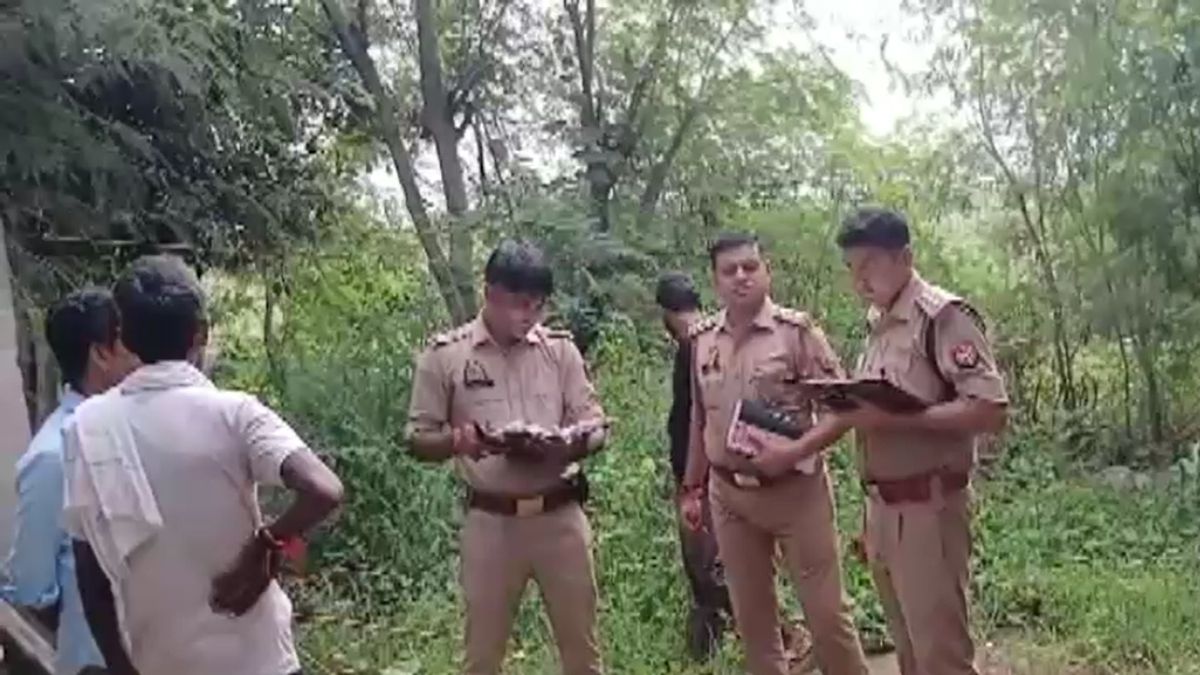 hapur acid attack man throws acid two sisters marriage proposal called off hapur acid attack man throws acid two sisters marriage proposal called off