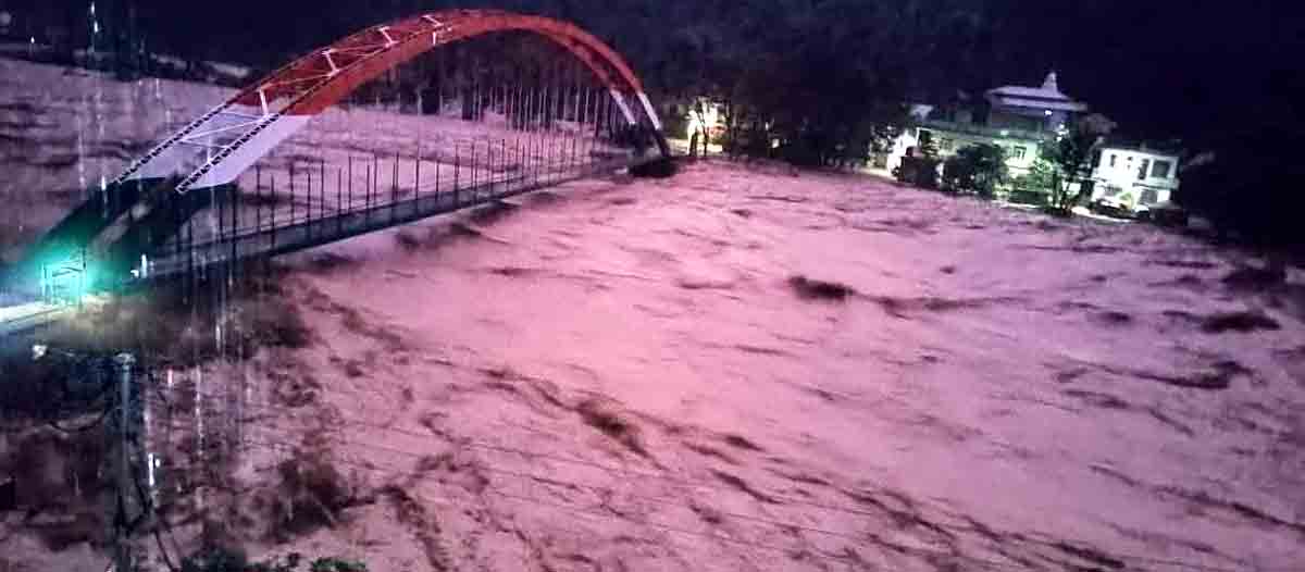 dehradun cloudburst himachal rain