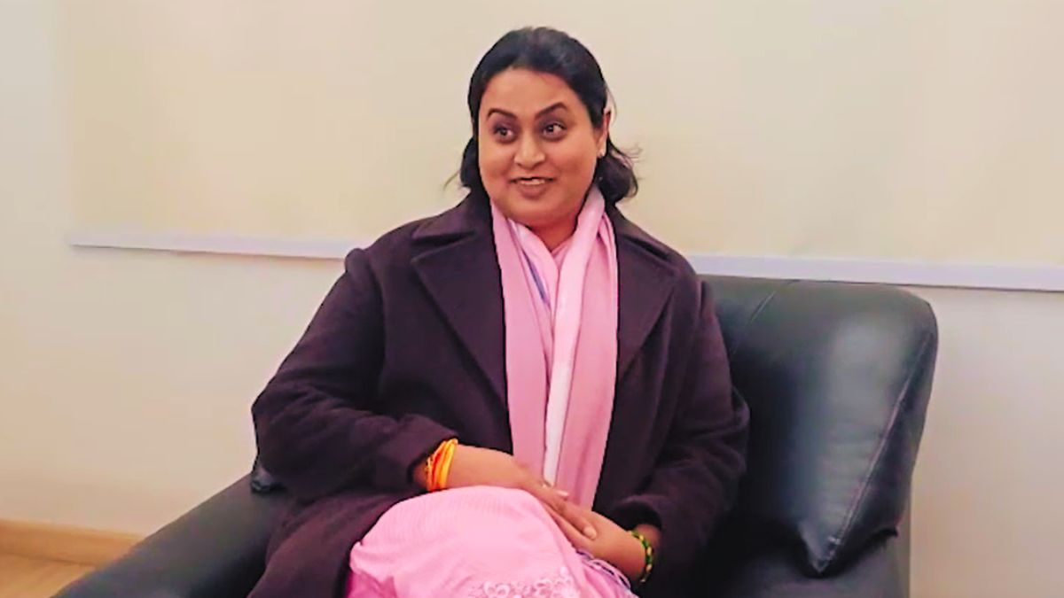 If Find Right Person Will Marry Minister Shreysi Singh Says in Jamui 
