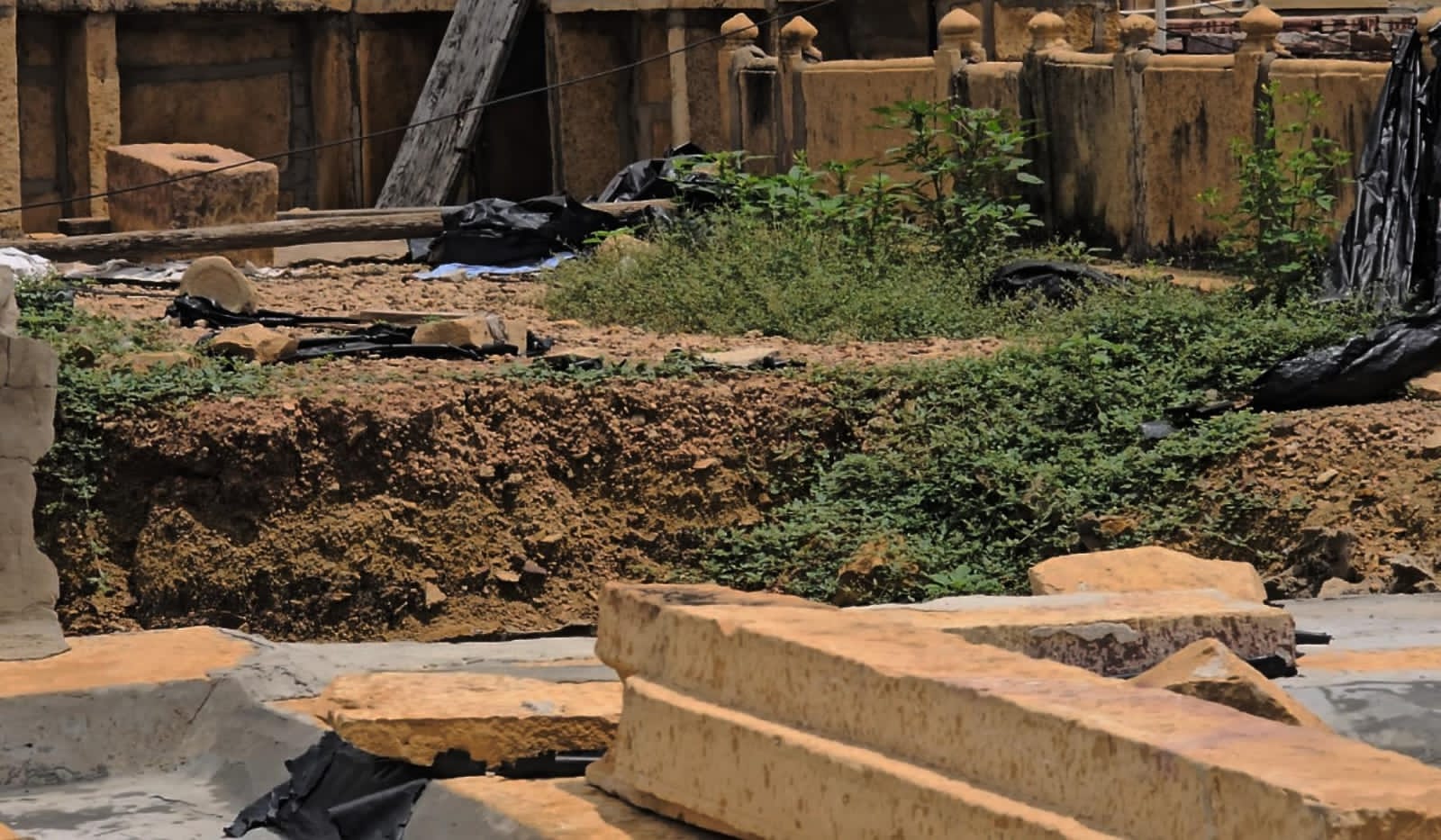 सोनार फोर्ट का किला ढहा