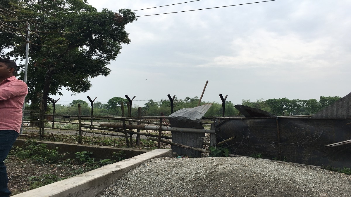 siliguri corridor chicken neck west bengal link to northeastern states and concerns due to bangladesh and china