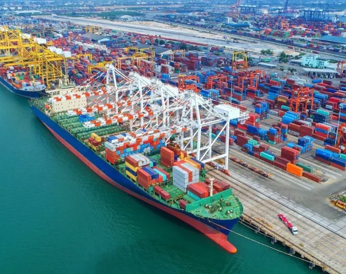 नवंबर में भारत के निर्यात में जोरदार उछाल Good News For India