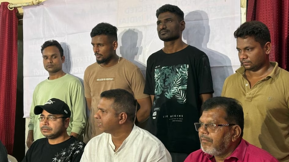 ईरान से लौटे नाविक