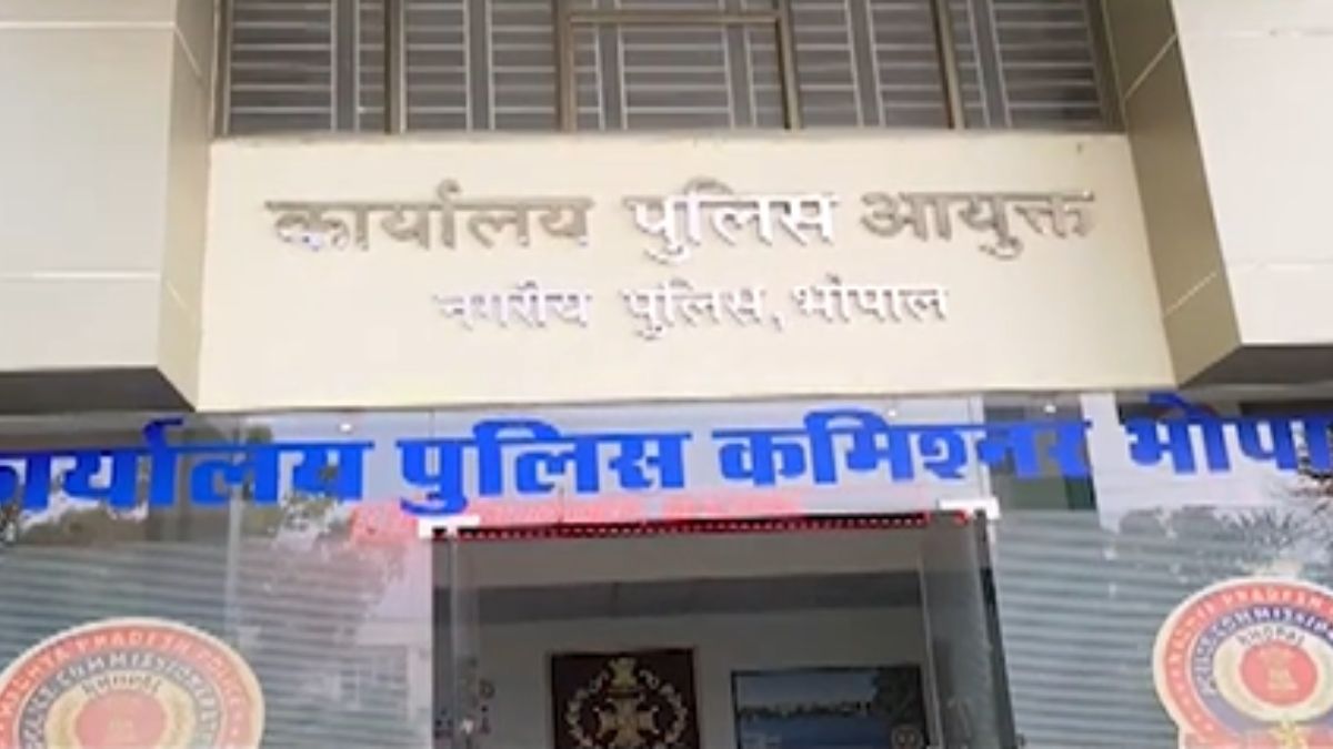 indore builder extortion honey trap case shweta jain detained from bhopal