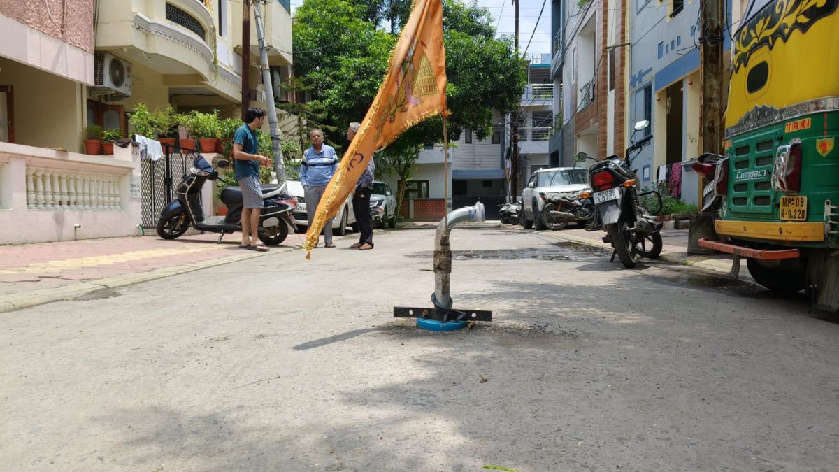 indore road boring in middle of street goes viral councillor defends decision indore road boring in middle of street goes viral councillor defends decision