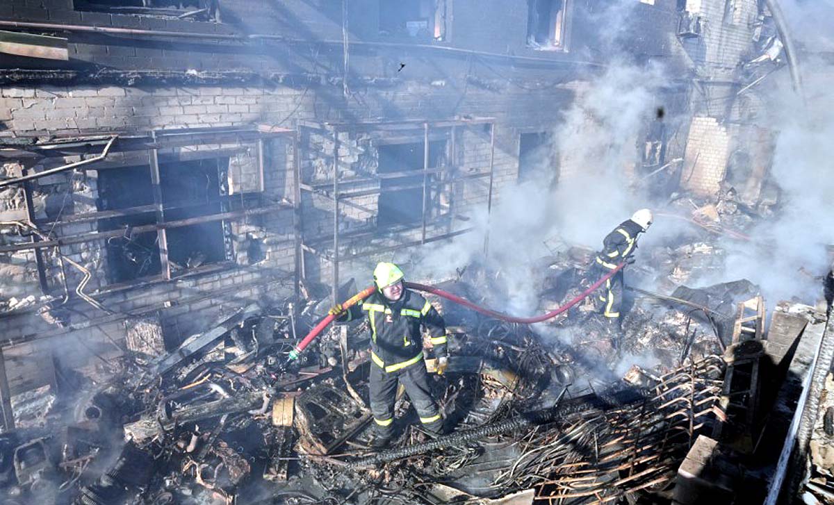 Trump half ceasefire