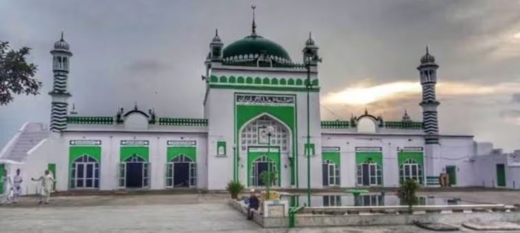 Sambhal Temple and Mosque Row