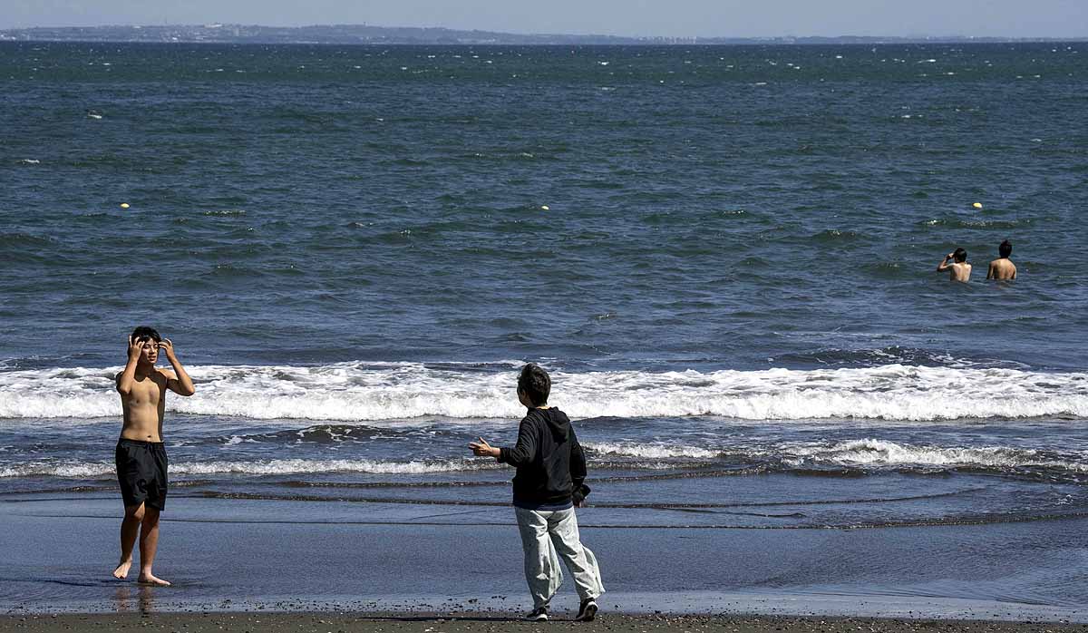 fear of tsunami waves until tomorrow