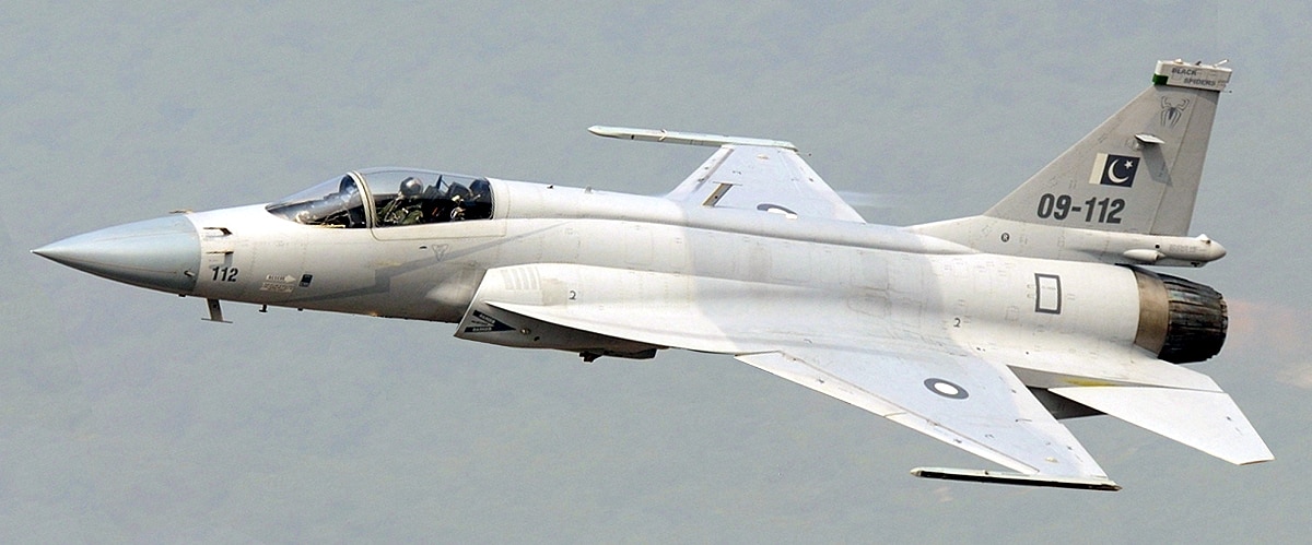 Pakistan fighter jet jf-17 thunder
