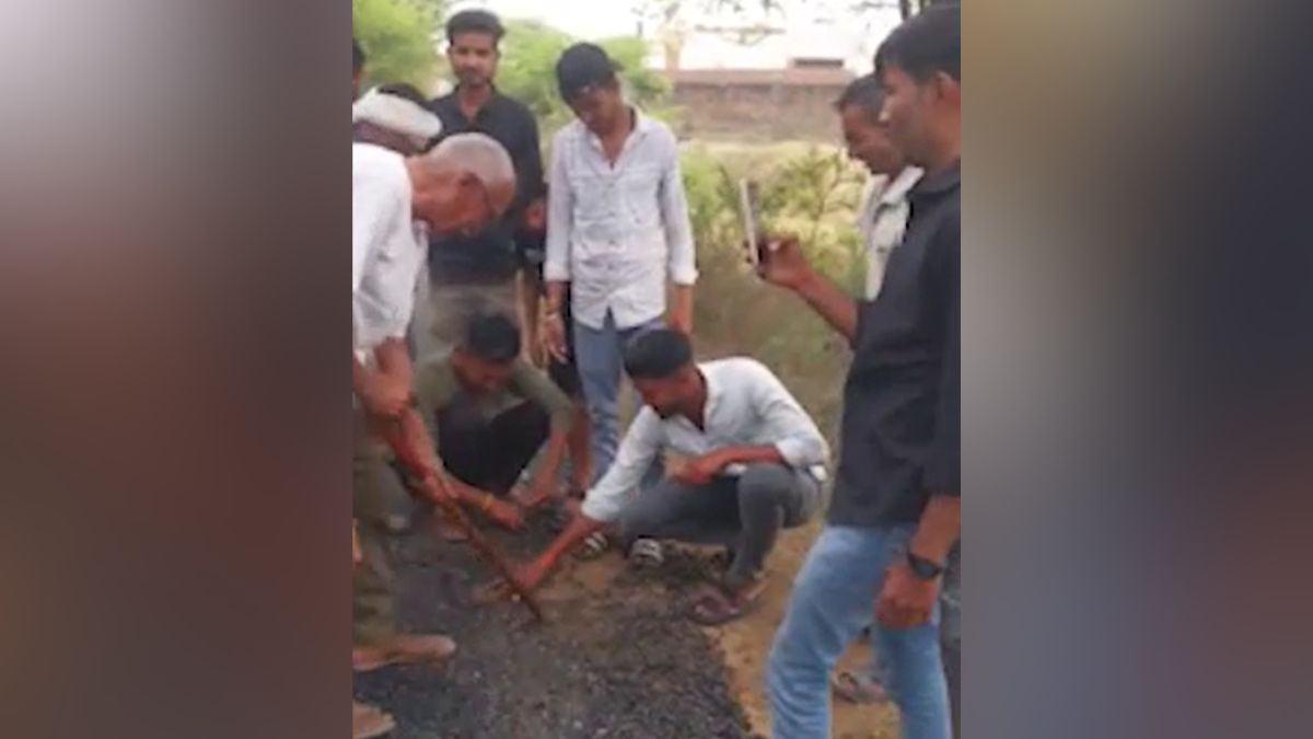 jhansi poor road construction villagers expose damar road quality video