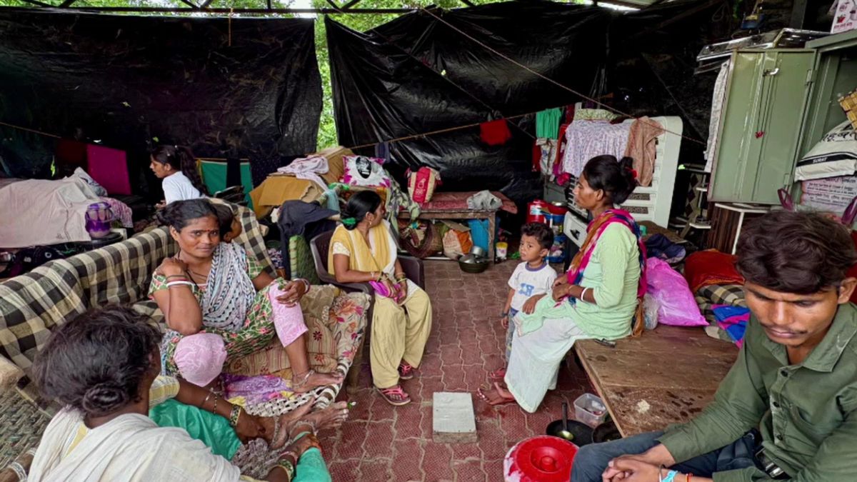 kanpur flood relief children fall ill allegedly expired syrup health team kanpur flood relief children fall ill allegedly expired syrup health team