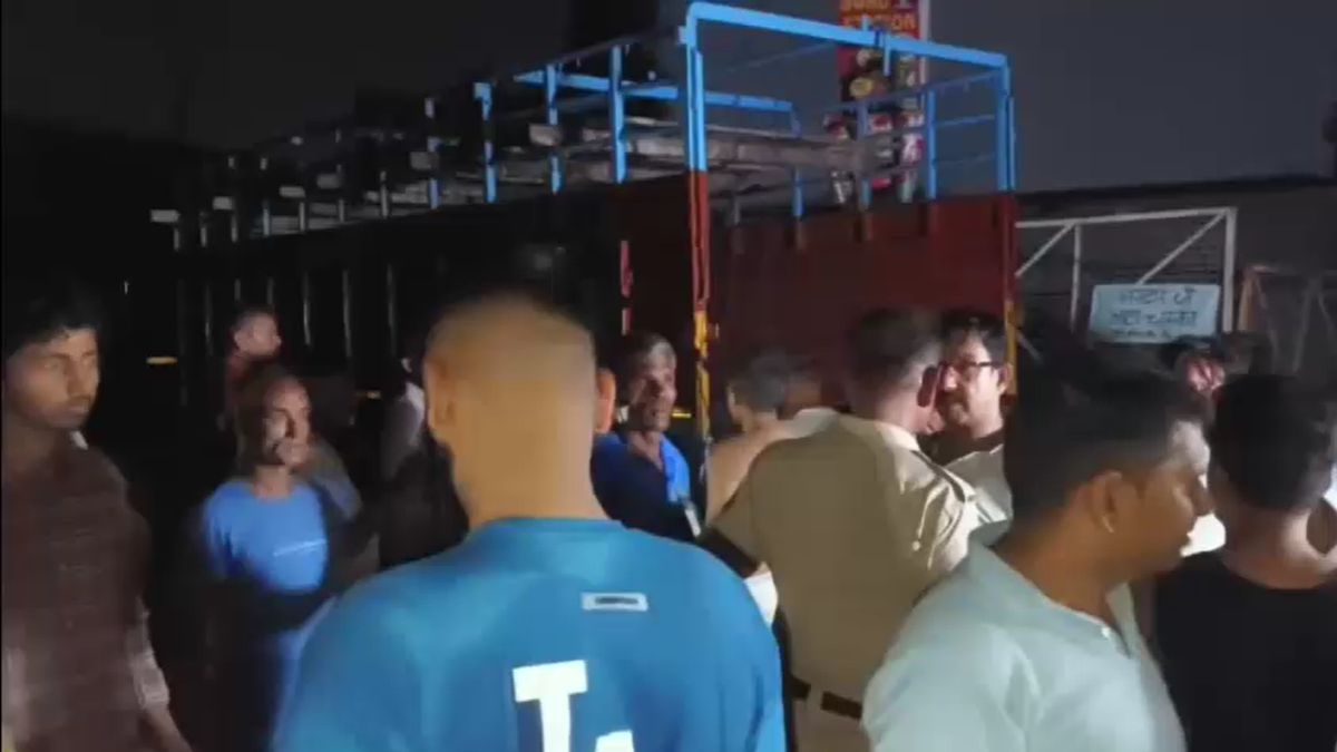 Karnal Accident Devotees Canter Hits High Voltage Wires Over 20 Injured