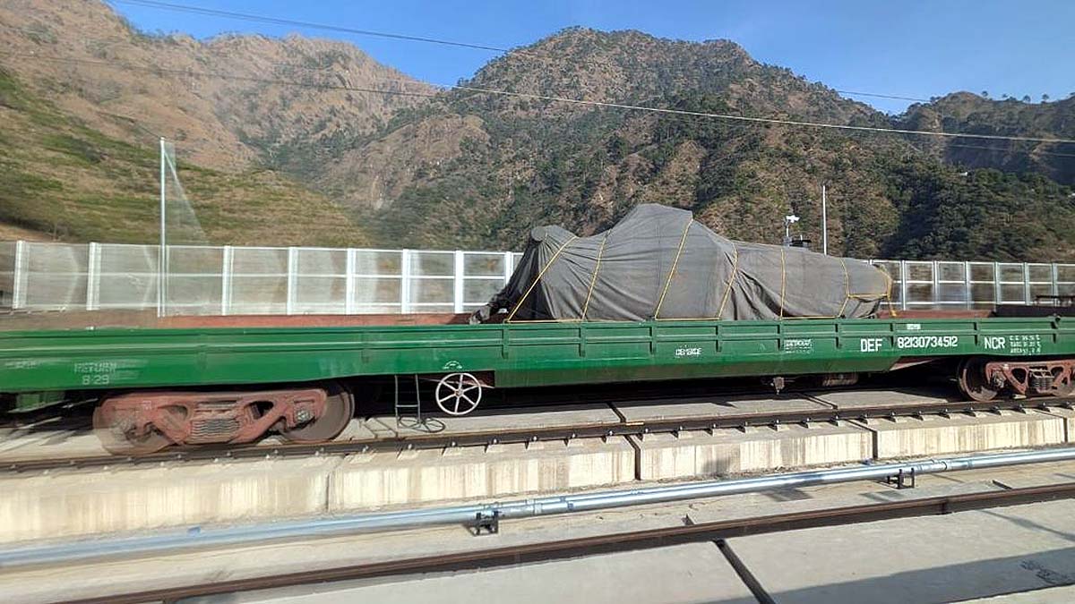 Kashmir Military Train Kashmir Military Train