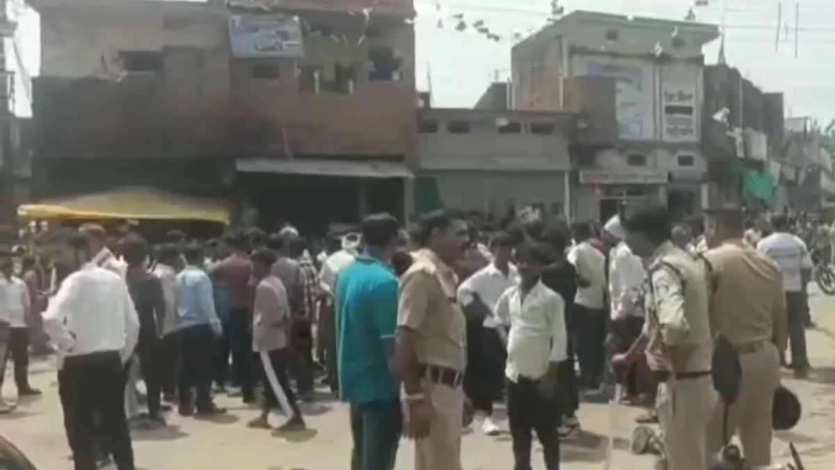 katni school van door opens student falls dies under Wheel