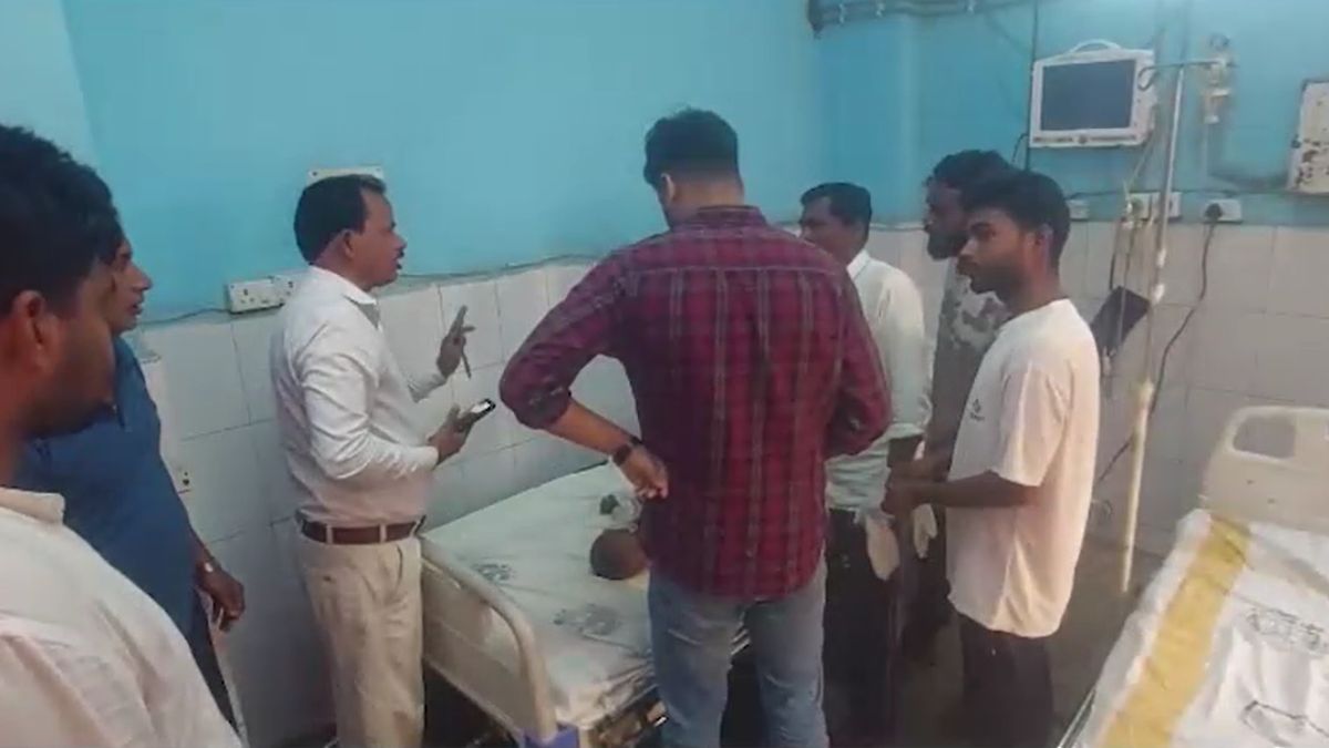 lakhisarai child found alive after being left for last rites kiul river story