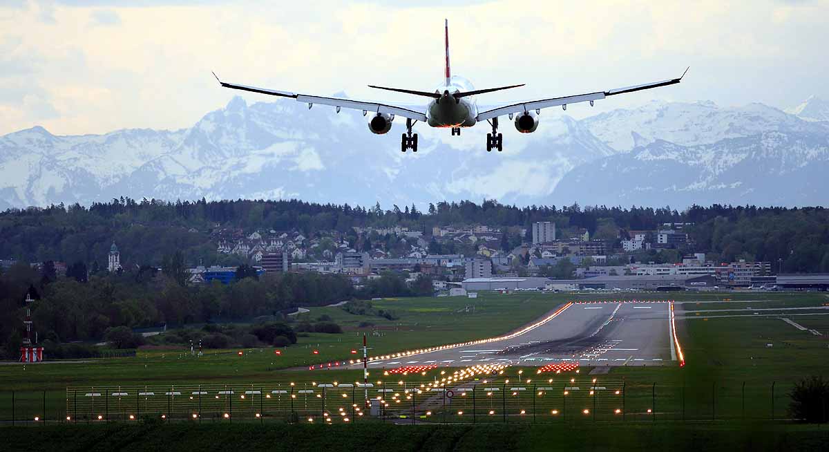landing gear aircraft stowaway