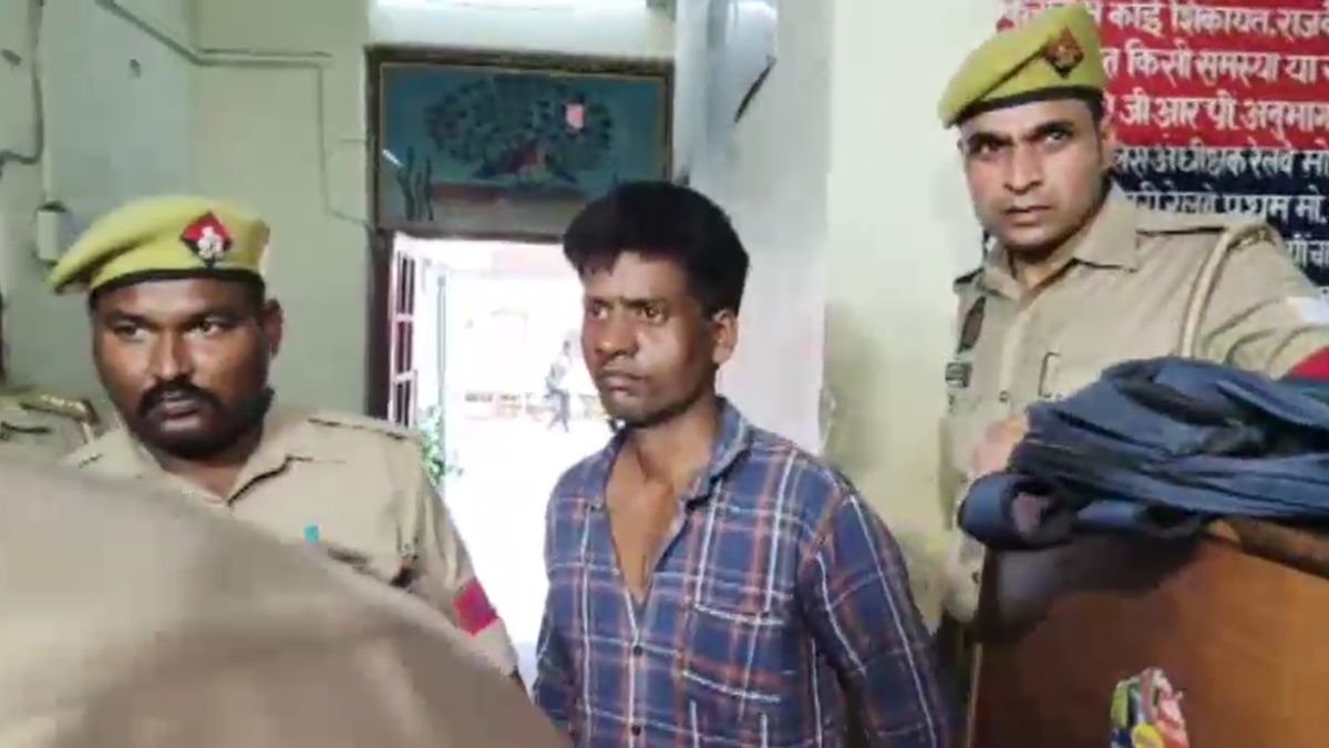 lucknow father killed daughter over talking to hindu boy body parts found in train