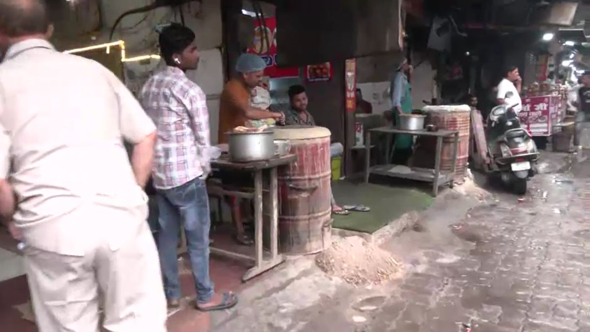 lucknow hotel industry hit gas crisis depends coal wood induction menu