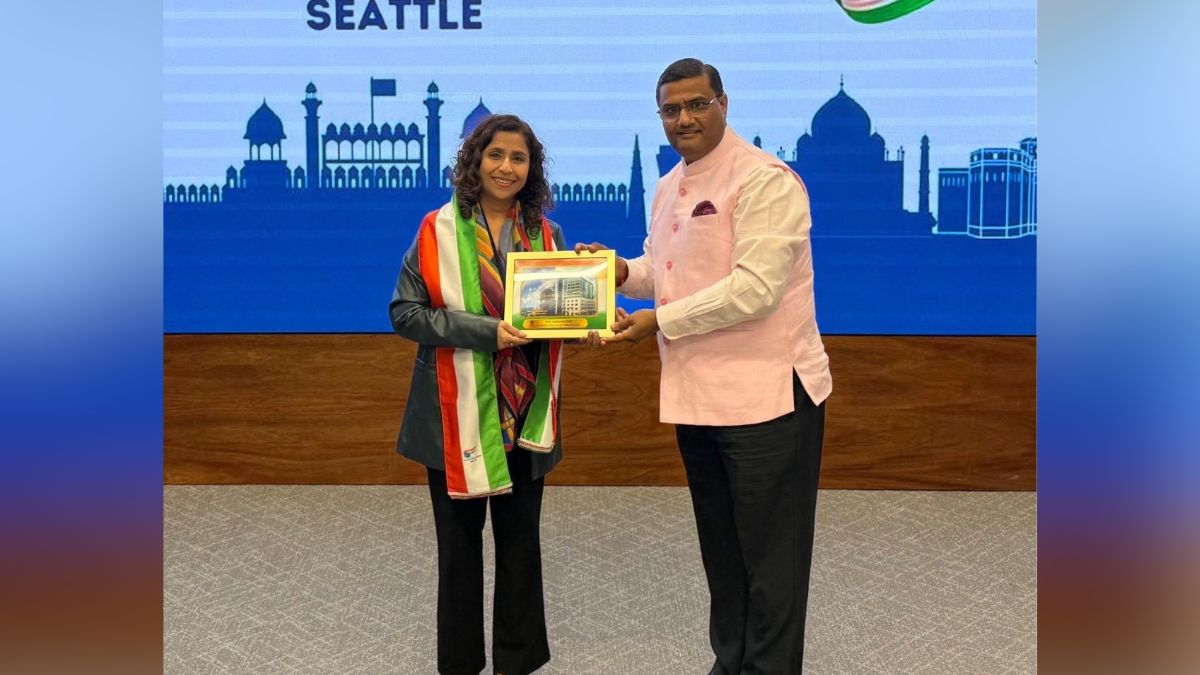 Lucknow menaka soni first nri woman elected redmond city council