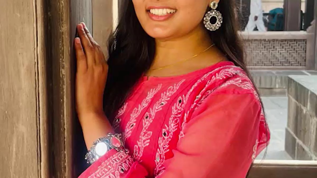 एमबीबीएस, एमडी और खुदकुशी... किसान पिता ने लिया था 3 लाख का लोन, झकझोर देगी डॉक्टर बेटी की ये कहानी एमबीबीएस, एमडी और खुदकुशी... किसान पिता ने लिया था 3 लाख का लोन, झकझोर देगी डॉक्टर बेटी की ये कहानी