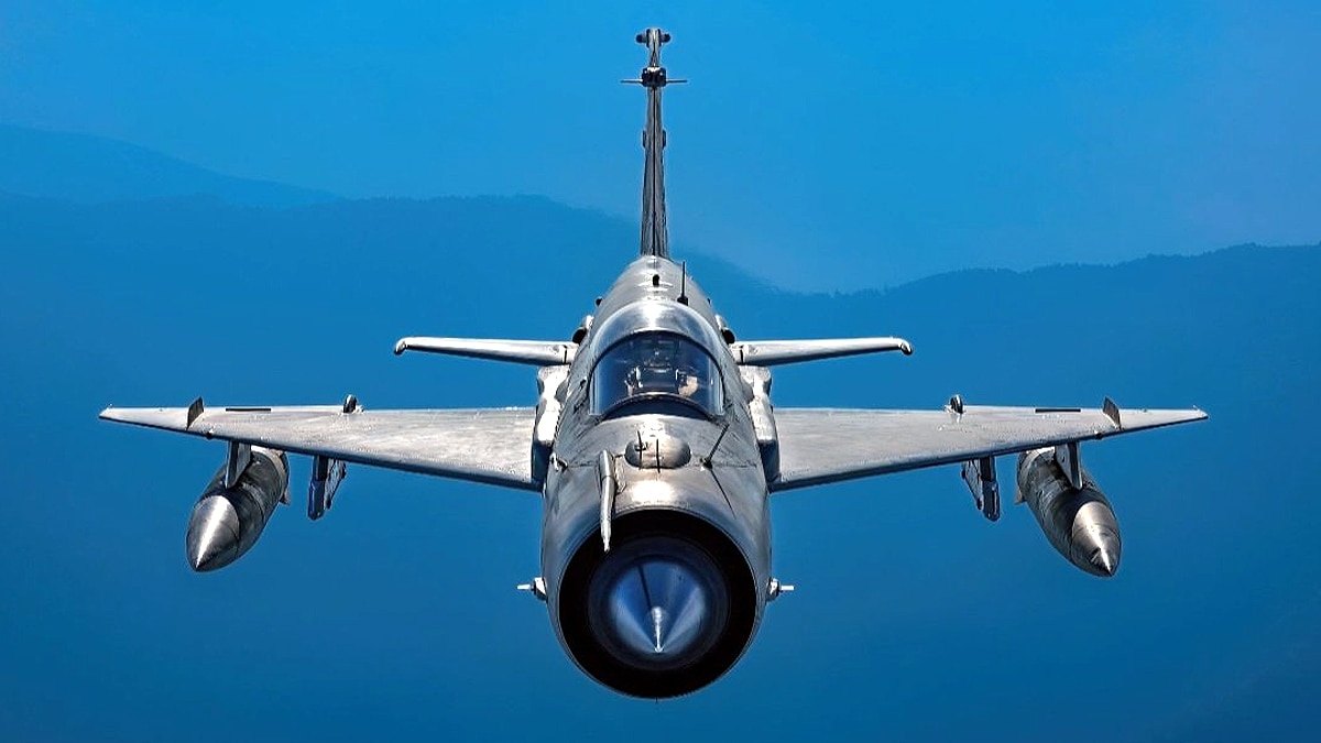 MiG-21 bison fighter jet farewell