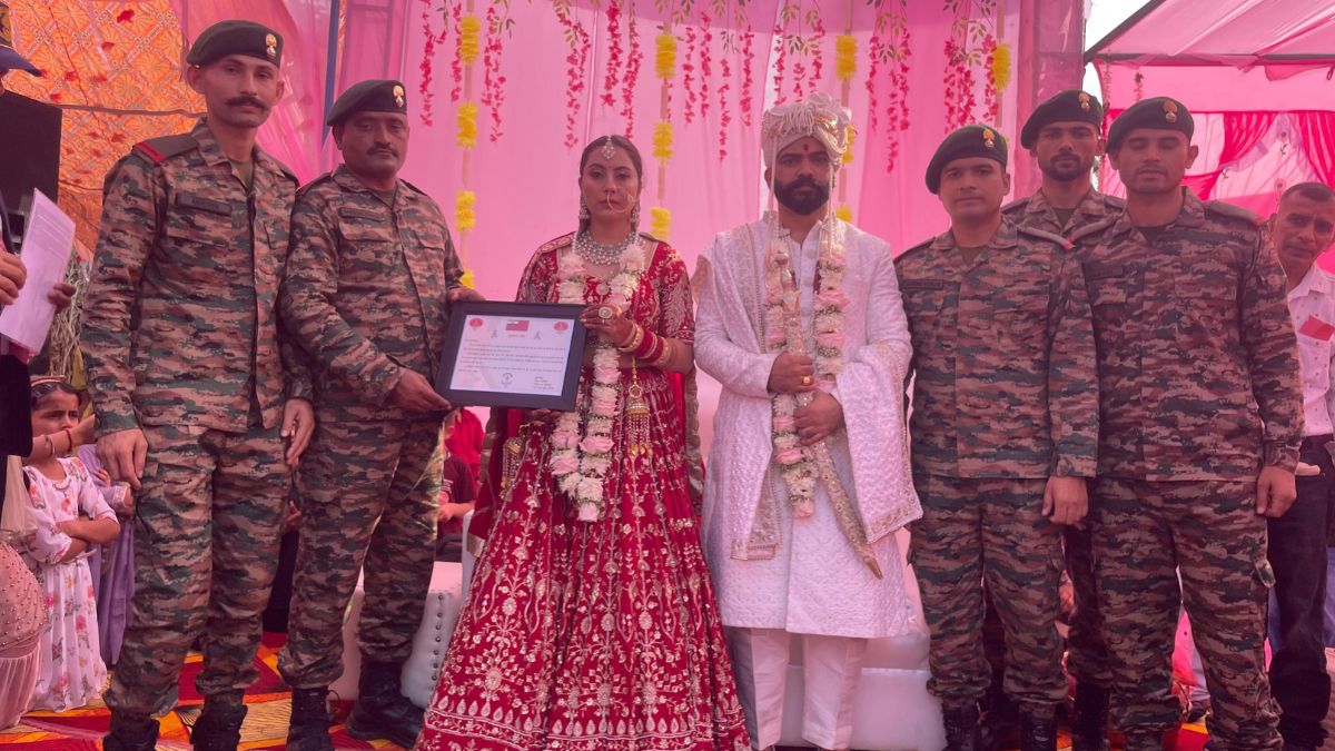 martyrs sister wedding soldiers batallion bids farewell