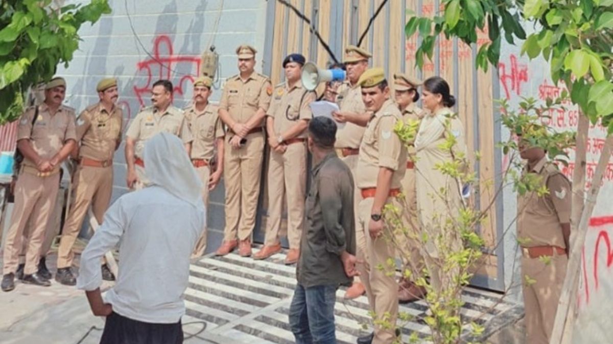 meerut cyber fraud accused alauddin rs 2 crore 50 lakh property attached gangster act