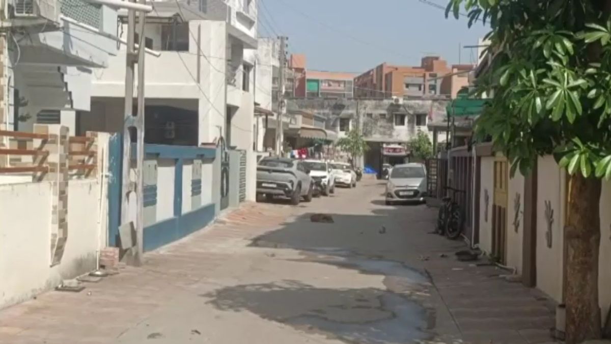 Mehsana child girl painful death suffocating in wardrobe