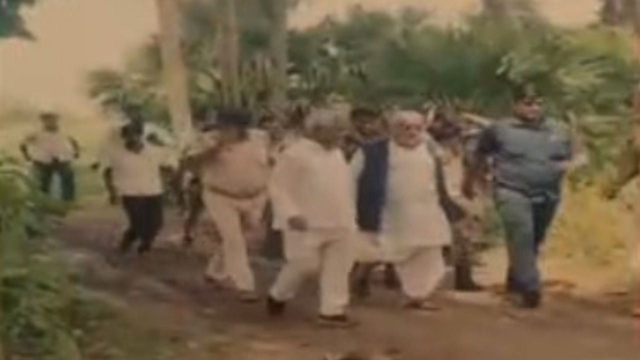 Minister Shravan Kumar