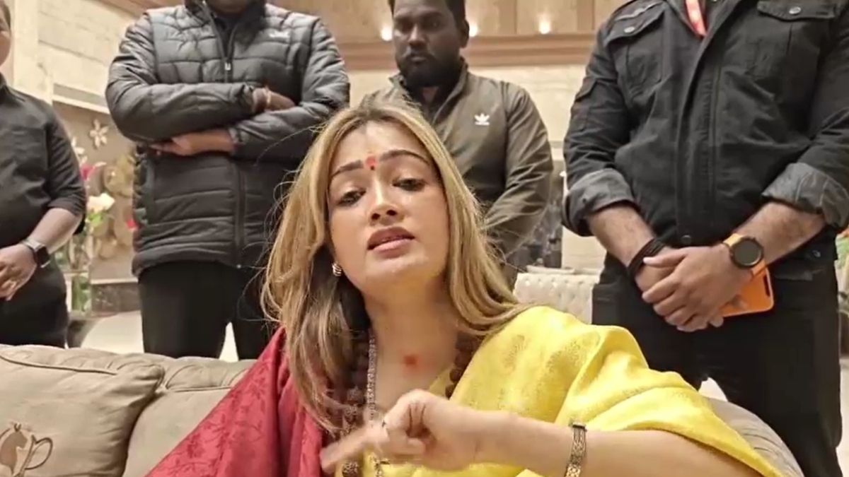 माघ मेले के बाद ग्लैमर वर्ल्ड में वापसी करेंगी मॉडल हर्षा रिछारिया... जानें किस वजह से किया ये ऐलान