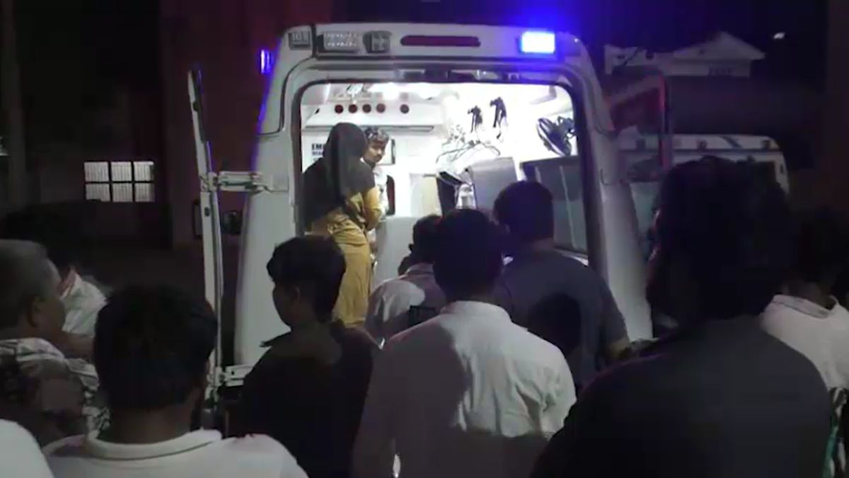 Morbi Five Killed Car Accident Charadwa Village Halvad Gujarat